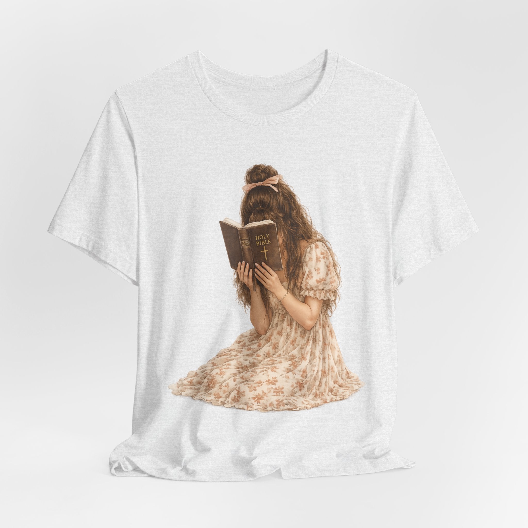 Vintage Girl Reading Illustration Tee – Cozy Literary T‑Shirt for Book Lovers